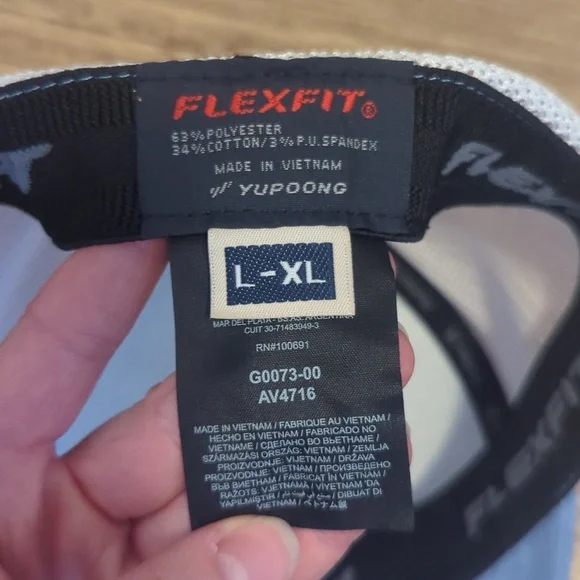 Hurley Baseball Cap - Picture 3 of 4